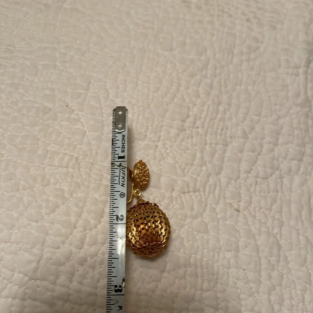 Coro Gold-Tone Filigree Clip-On Ball Earrings - Picture 4 of 8
